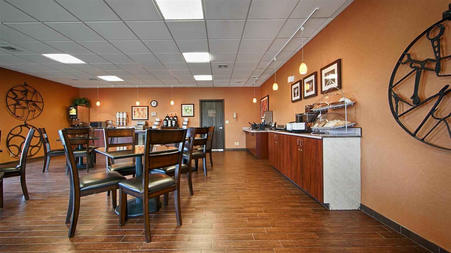 Best Western Plus Rama Inn Redmond Extérieur photo