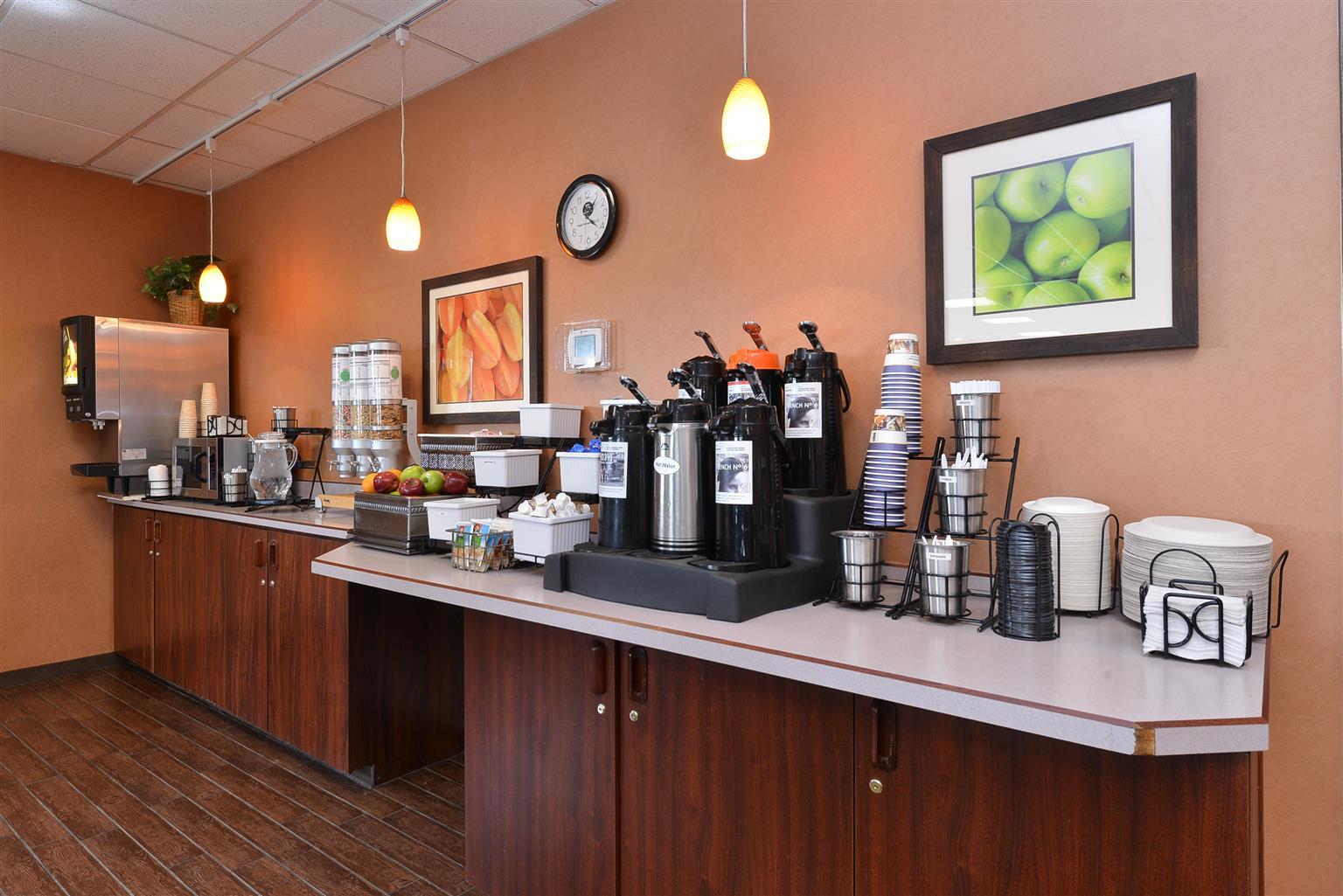 Best Western Plus Rama Inn Redmond Extérieur photo