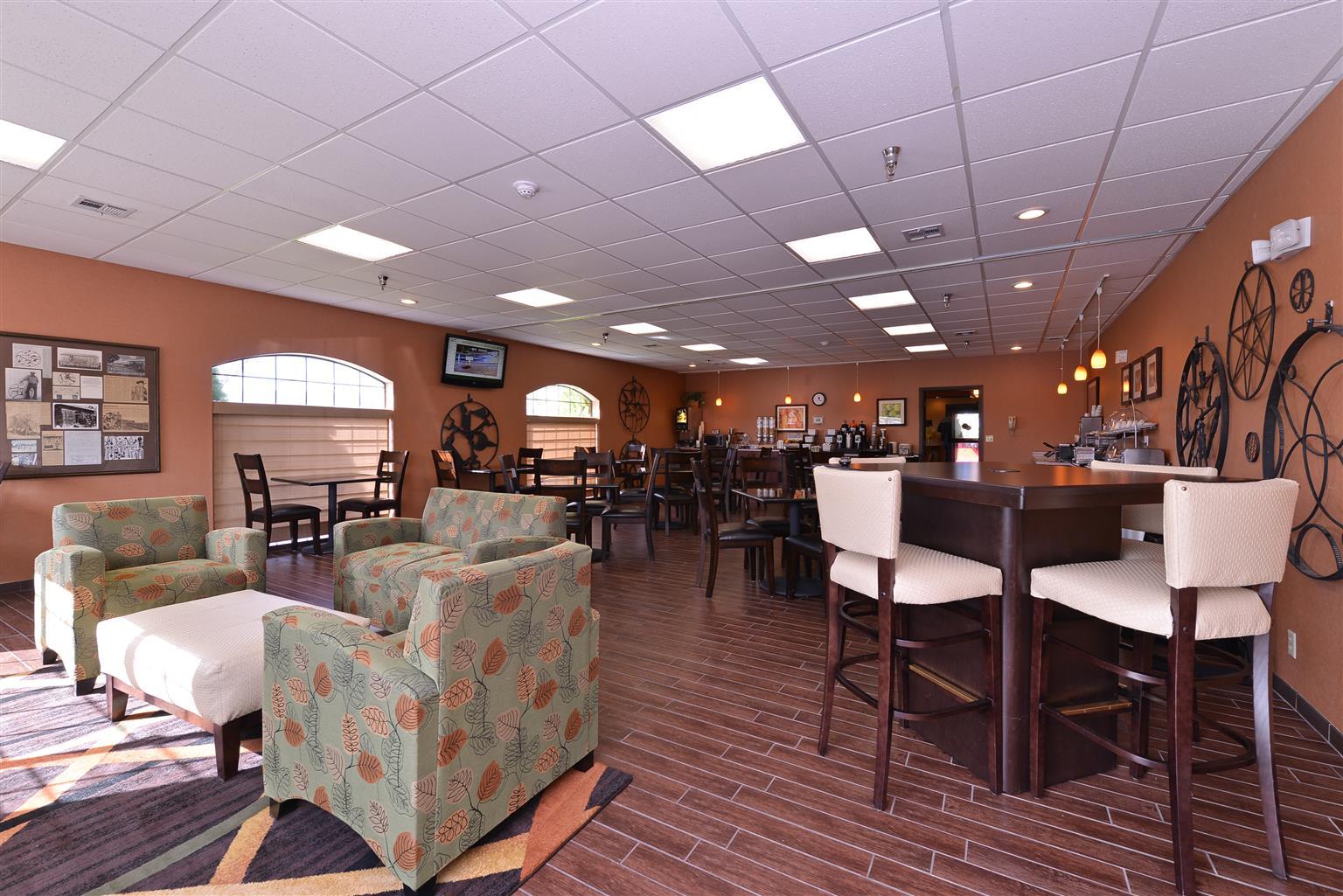 Best Western Plus Rama Inn Redmond Extérieur photo