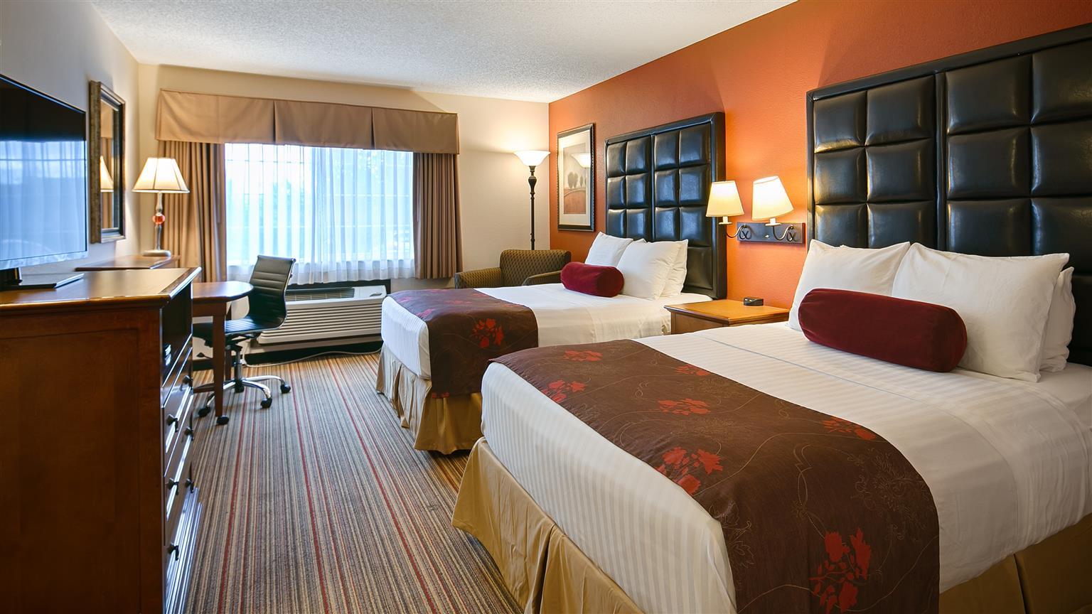 Best Western Plus Rama Inn Redmond Extérieur photo